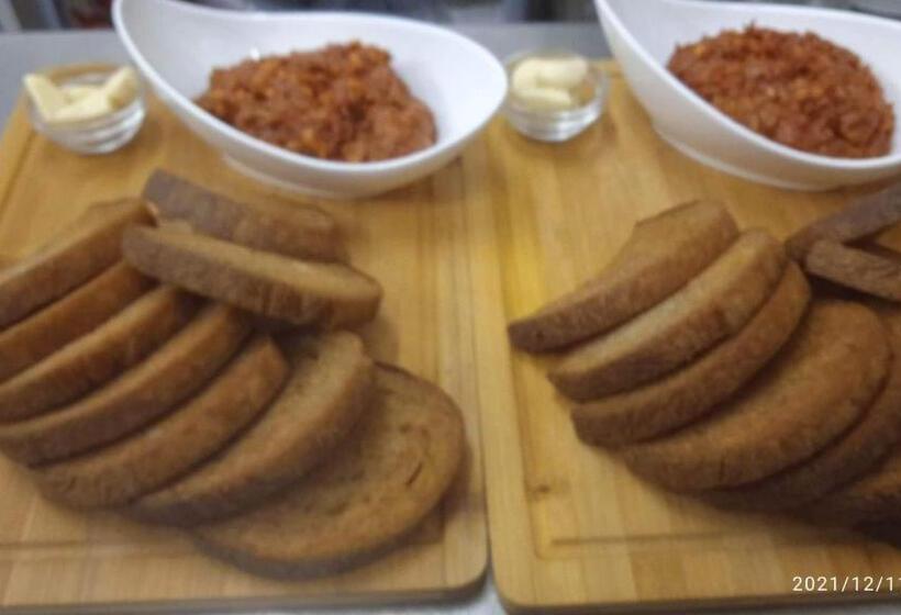 پانسیون Malá Svatá Hora   Penzion & Restaurace