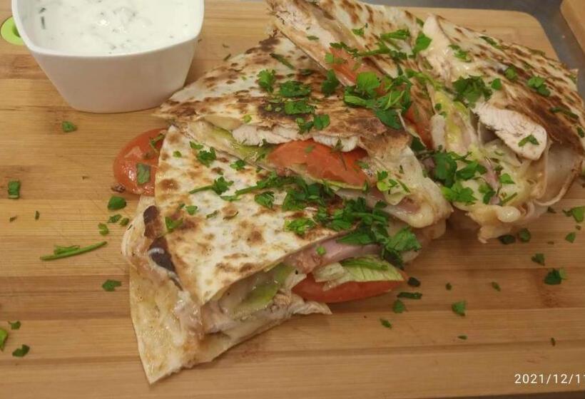 پانسیون Malá Svatá Hora   Penzion & Restaurace