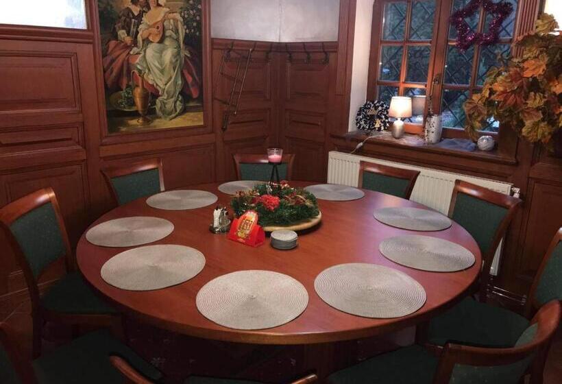 پانسیون Malá Svatá Hora   Penzion & Restaurace