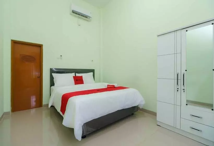 ペンション Reddoorz Syariah Near Rsud Dr Hm Rabain