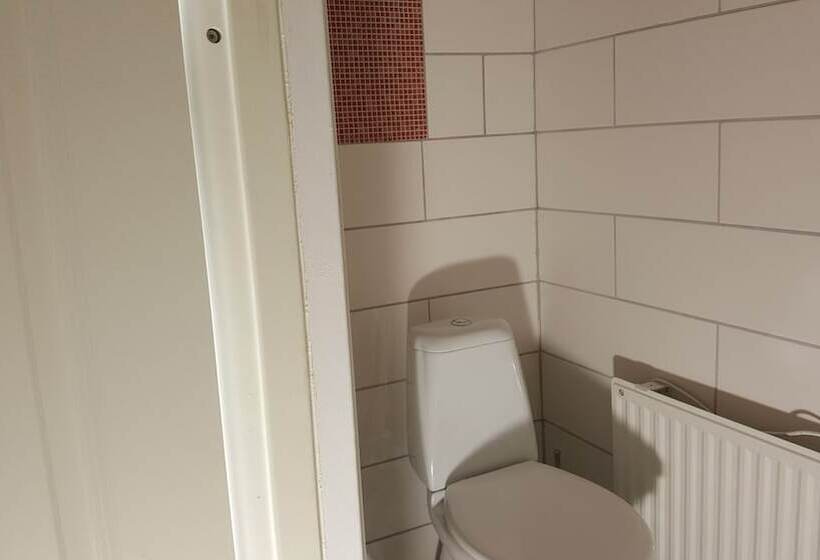 פנסיון Sjotorps Hostel