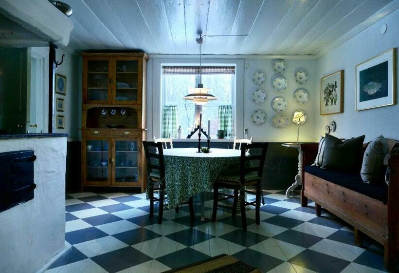 Sundets Gård   Bed & Breakfast