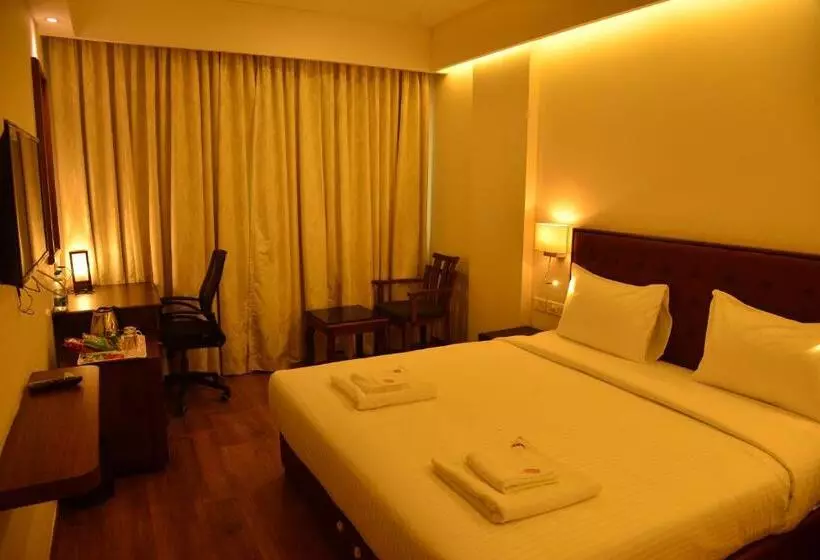 Thechi Hotels
