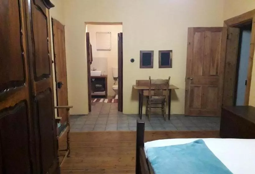 Aamiaismajoitus (B&B) Calvinia Guesthouse