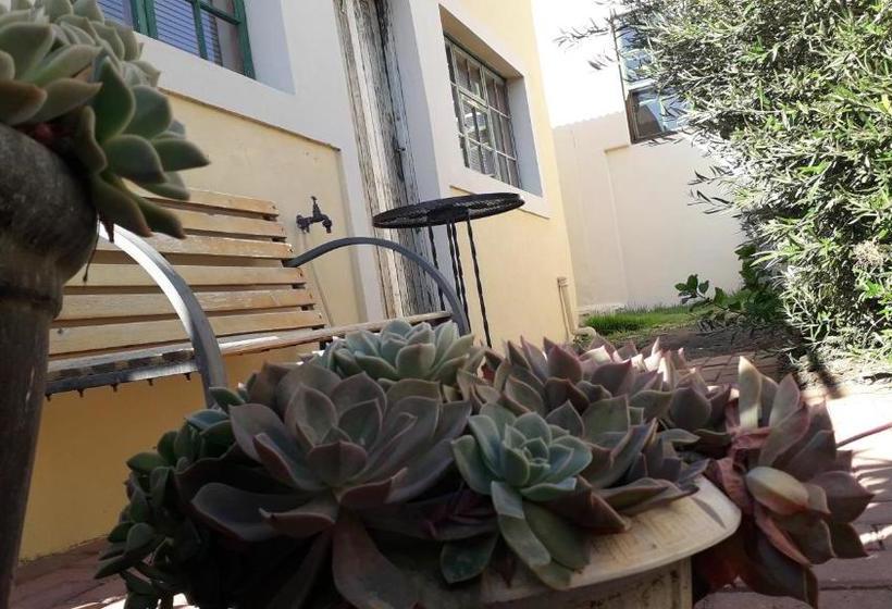 ベッドアンドブレックファースト Calvinia Guesthouse