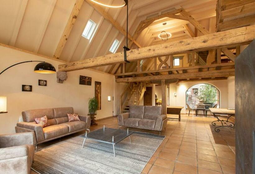 צימר La Tour Des Fées Spa