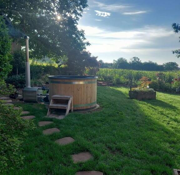 צימר La Tour Des Fées Spa