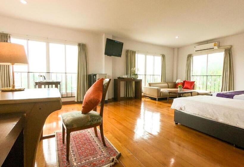 هتل A Boutique Resort