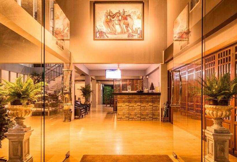 هتل A Boutique Resort