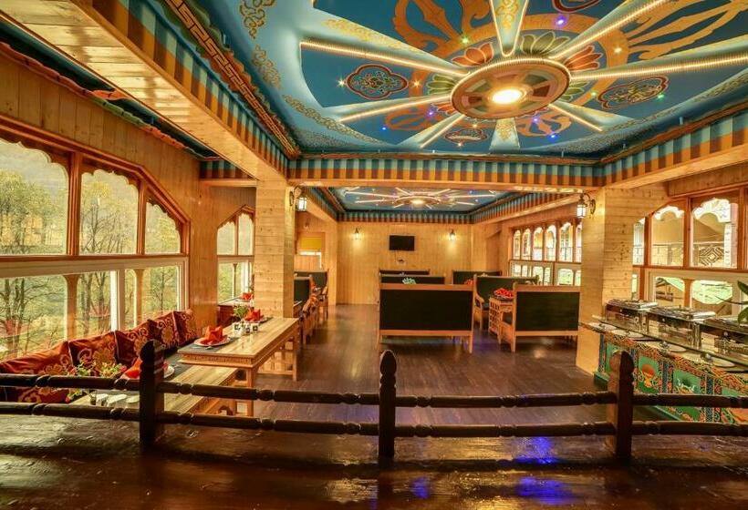 בית מלון כפרי Summit Panghen Metok