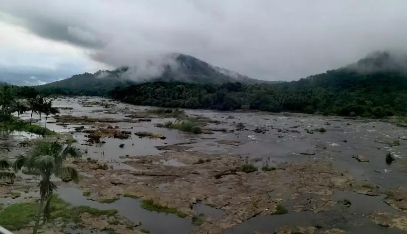 Hotelli The Anchorage Athirapilly Resort