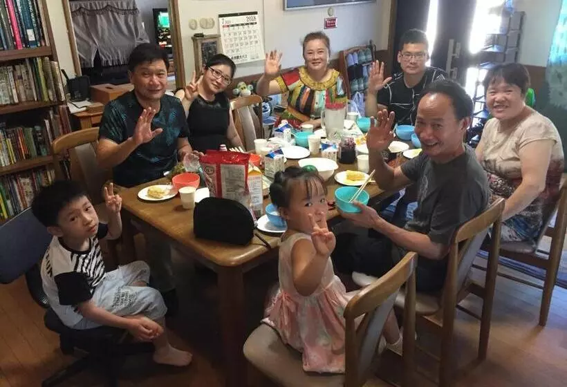 ペンション E.english Guest House