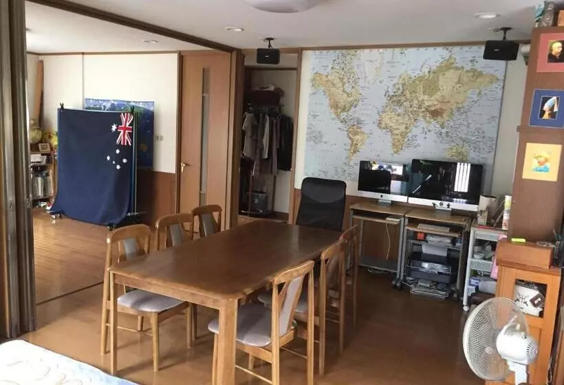 ペンション E.english Guest House