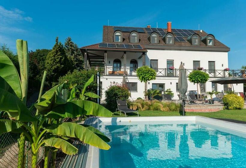 פנסיון Katzer Villa