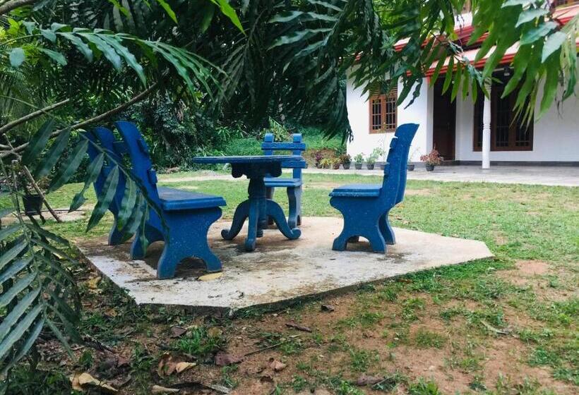 펜션 Summer Salt Hiriketiya