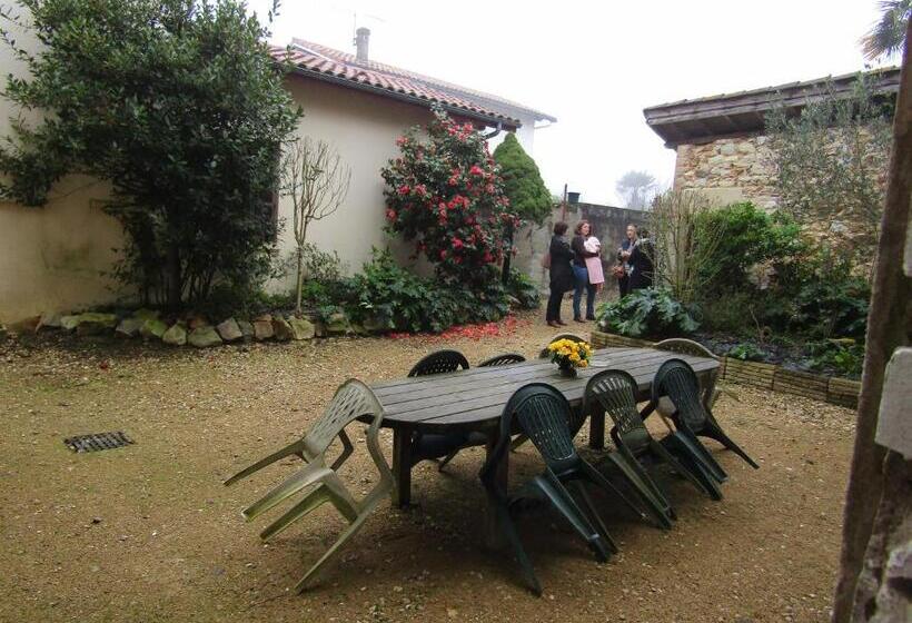 Bed and Breakfast Les Chambres D Eugénie