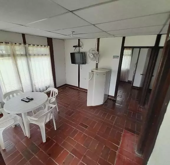 Hotel Campestre Cenvaturs