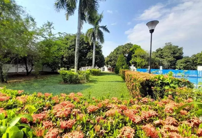 Hotel Campestre Cenvaturs