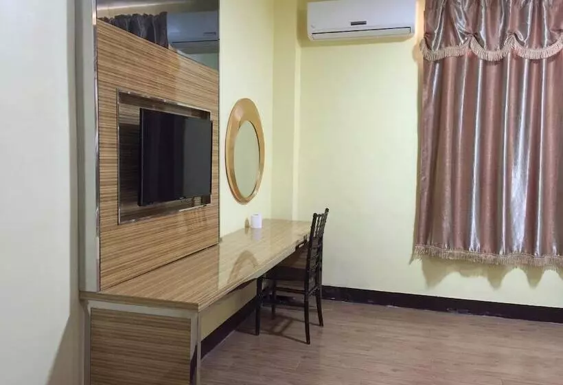 Meaco Royal Hotel   Plaridel