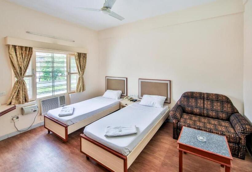 호텔 Ramoji Greens Inn