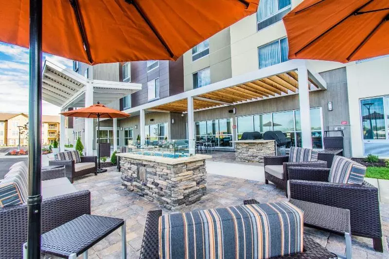 Hotelli Towneplace Suites By Marriott Evansville Newburgh