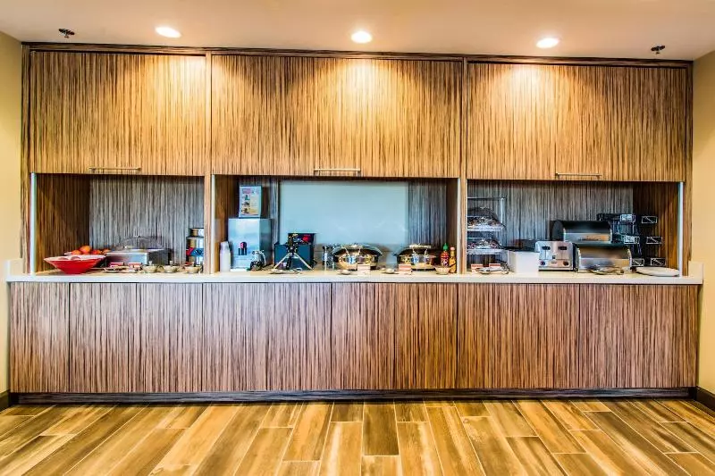 Hotelli Towneplace Suites By Marriott Evansville Newburgh