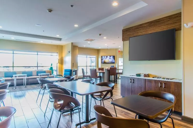 Hotelli Towneplace Suites By Marriott Evansville Newburgh