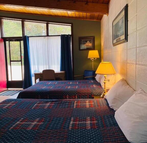 Huron Sands Motel And Restaurant