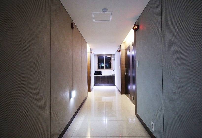 فندق على الطريق Gimcheon Hotel Win