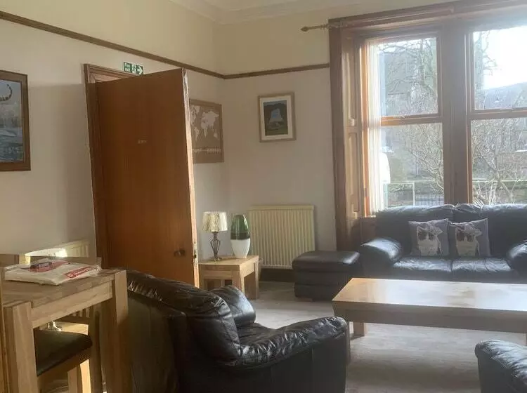 Pension Dunclutha Guest House