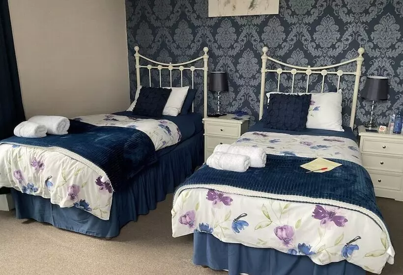 Pension Dunclutha Guest House