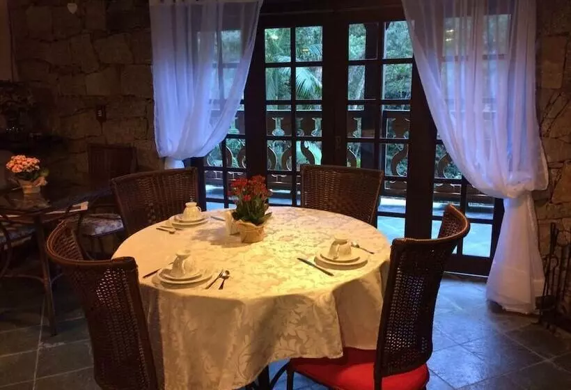 Majatalo Pousada Alpenhof