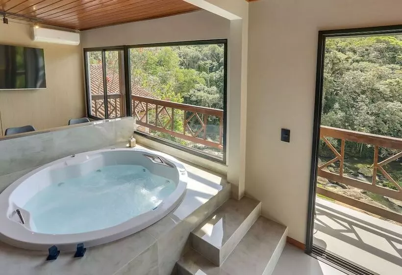 Majatalo Pousada Alpenhof