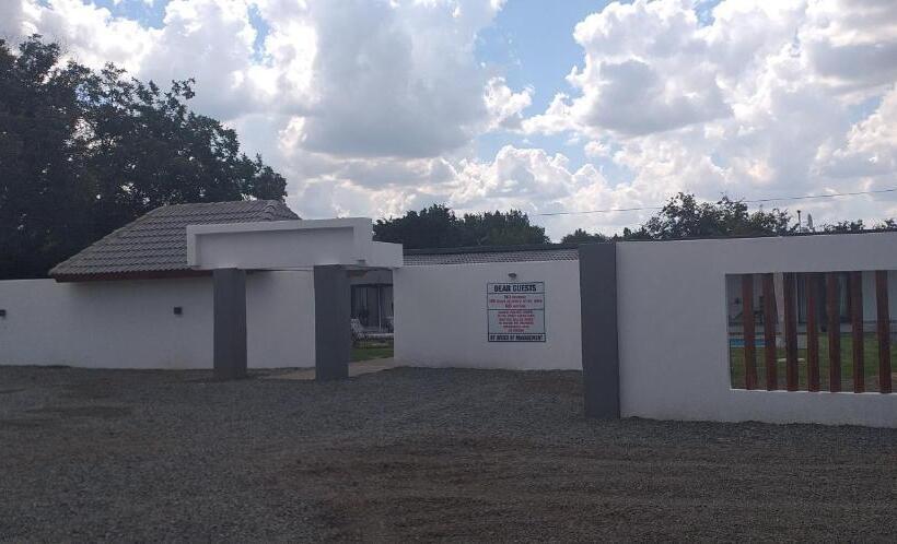 פנסיון Vaal De Vue Guesthouse