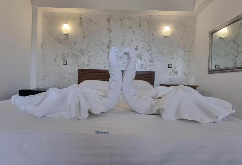 پانسیون Cabana Restaurant Terra