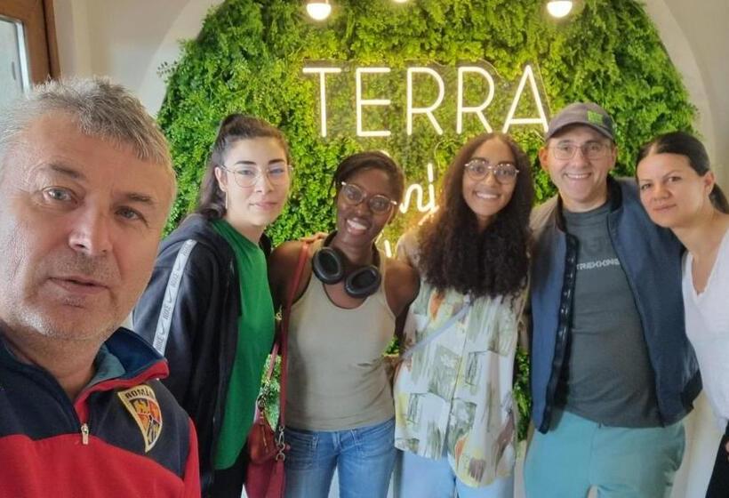 پانسیون Cabana Restaurant Terra