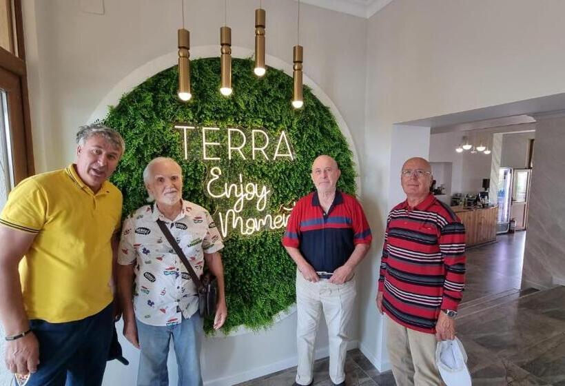 پانسیون Cabana Restaurant Terra