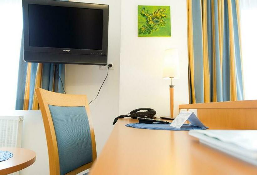 فندق صغير Gasthof Turmwirt