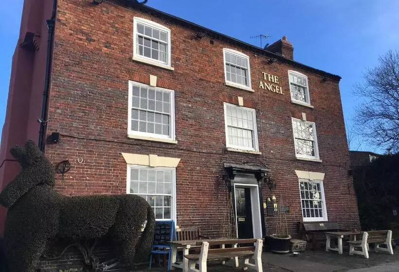 ユースホステル The Angel Inn Stourport
