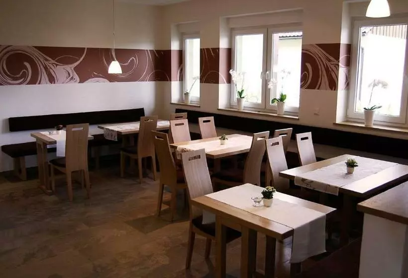 ユースホステル Weingut Und Gastehof Borst