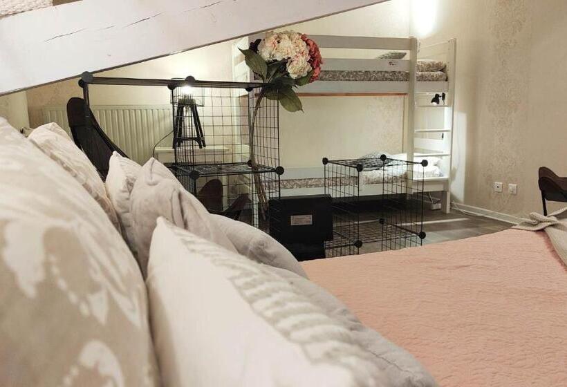 مبيت وإفطار Les Rêves D églantine Et D Augusta Chambres Et Gîtes