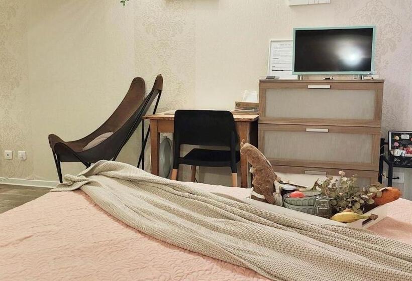 مبيت وإفطار Les Rêves D églantine Et D Augusta Chambres Et Gîtes