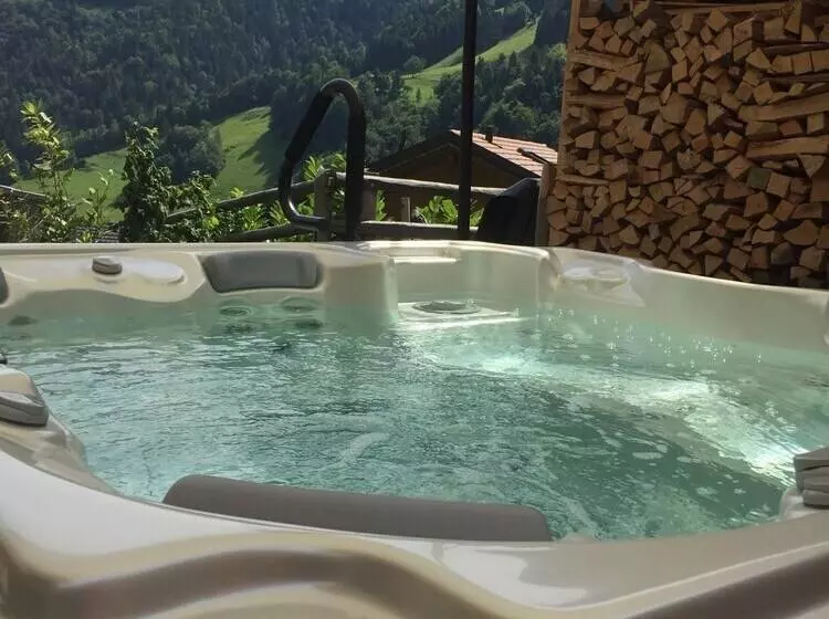 Aamiaismajoitus (B&B) Riad Des Neiges