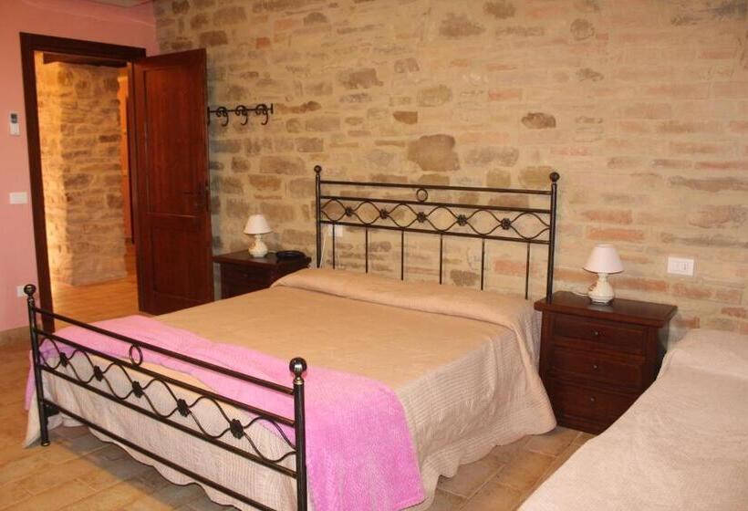 فندق Agriturismo Borgo Umbro