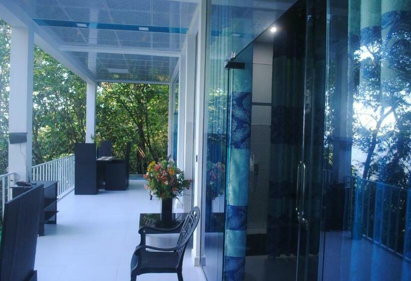 Hotel Glass Rooms Accommodations Adam S Peak