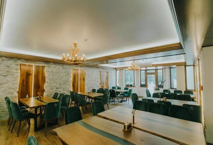 Lostrita   Pastravarie, Hotel & Spa