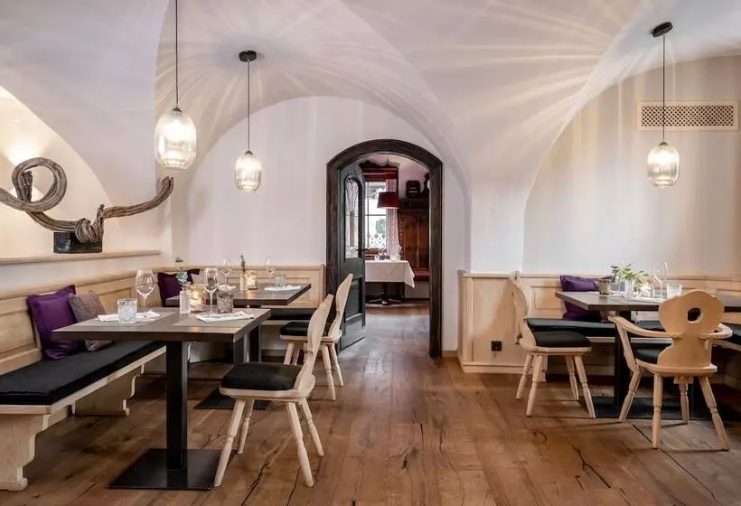 Neuwirt   Boutiquehotel & Wirtshaus