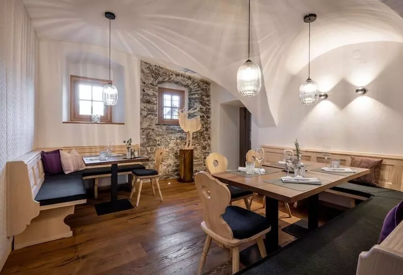 Neuwirt   Boutiquehotel & Wirtshaus