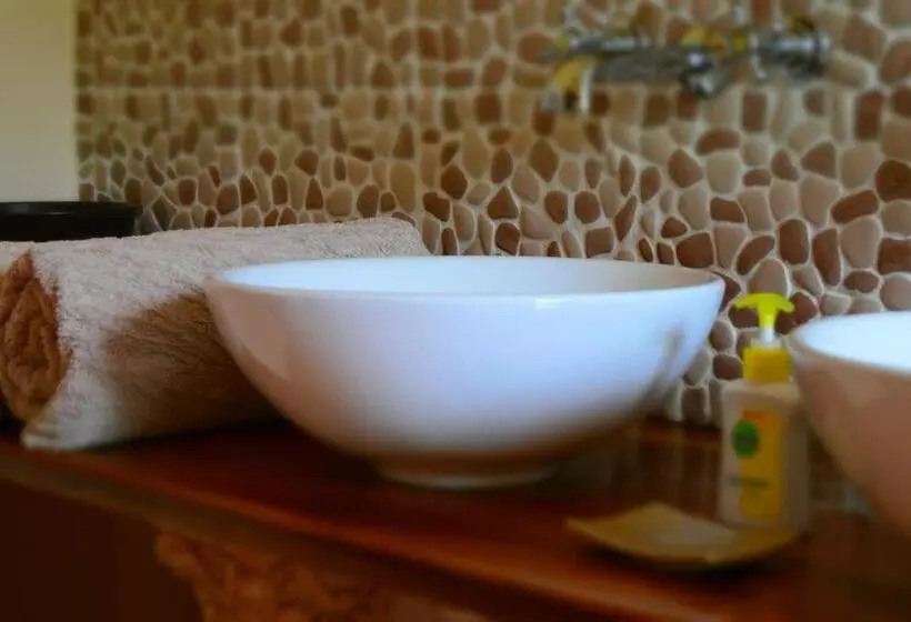 Majatalo Angler And Antelope Guesthouse