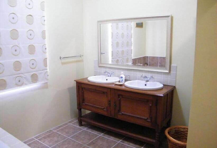 بنسيون Angler And Antelope Guesthouse